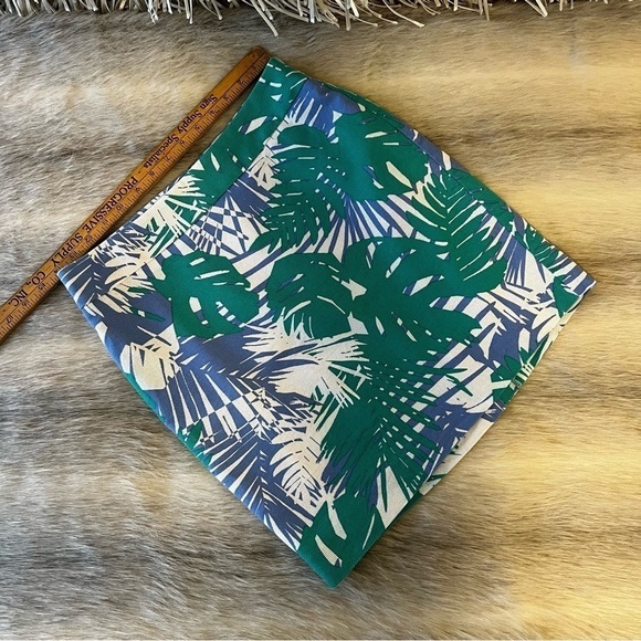 Ann Taylor LOFT 4P Blue Green Tropical Leaves Lined Office Zipper Pencil Skirt - Picture 5 of 8
